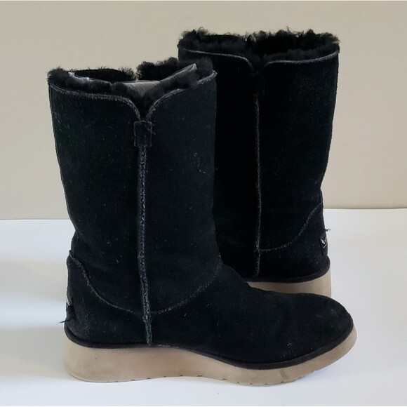 Koolaburra by Ugg Women's Short Black Suede Boot Size 6 - Picture 4 of 9